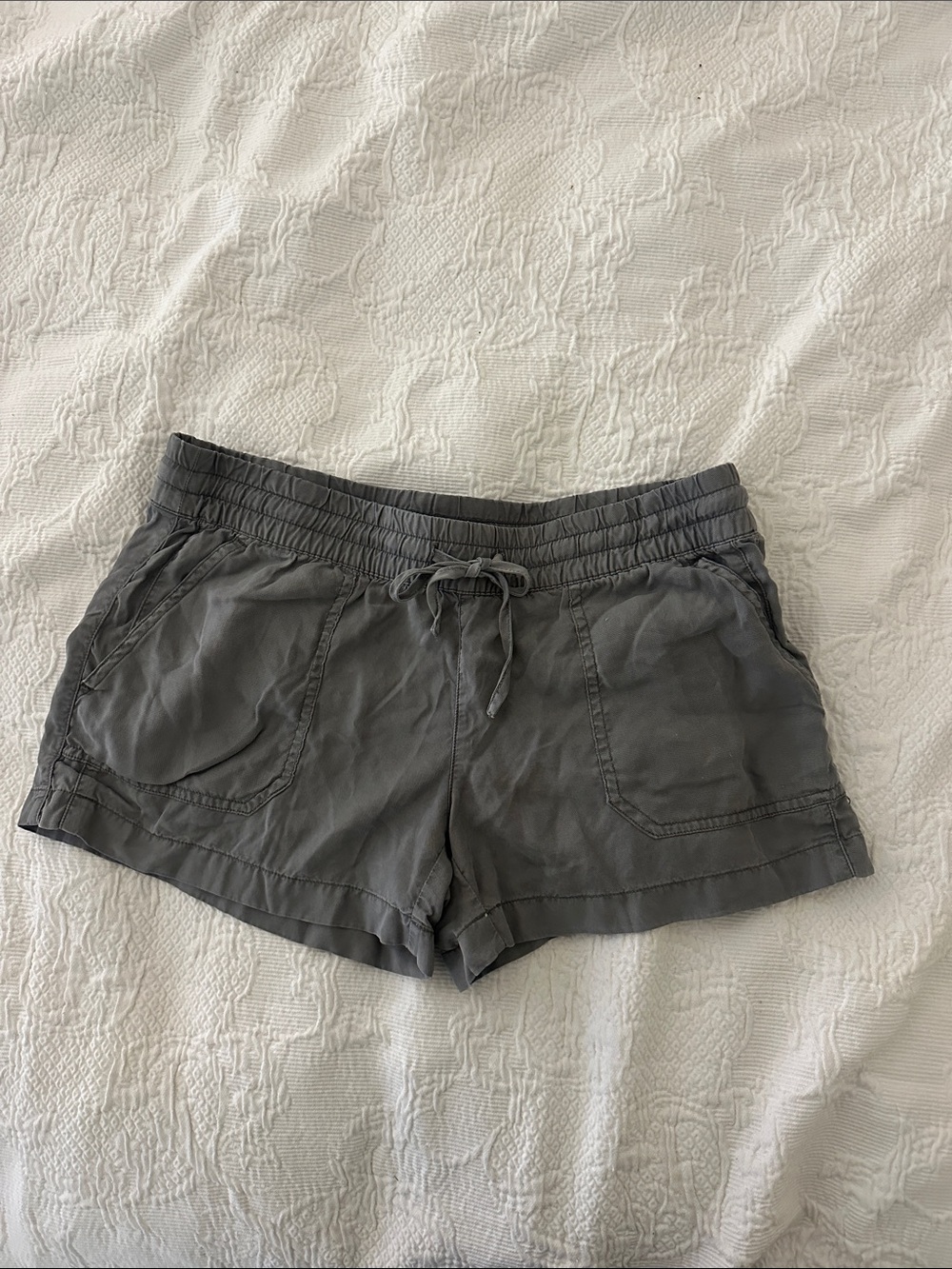 Women's Vineyard Vines Soft Drawstring Shorts - Gray